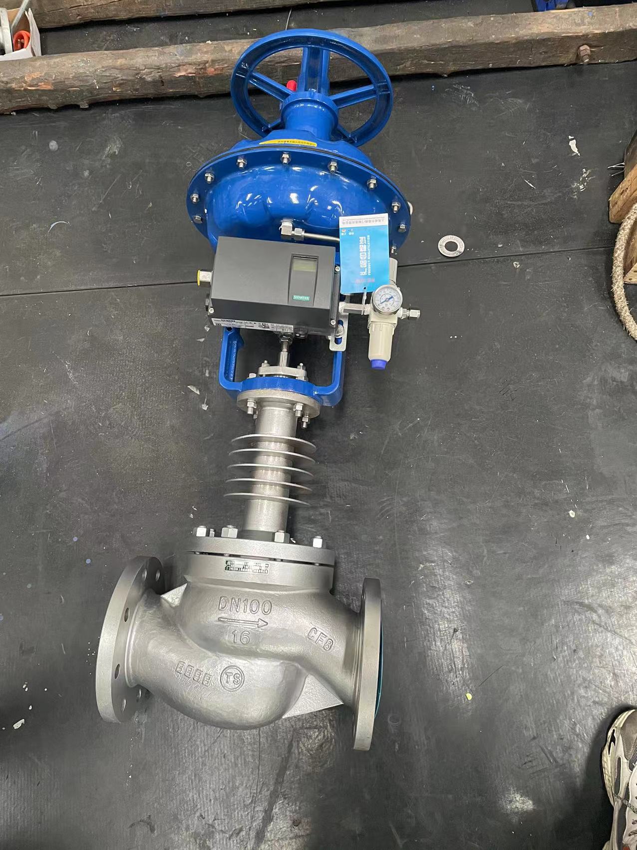 ZJHM氣動(dòng)帶手動(dòng)調(diào)節(jié)閥